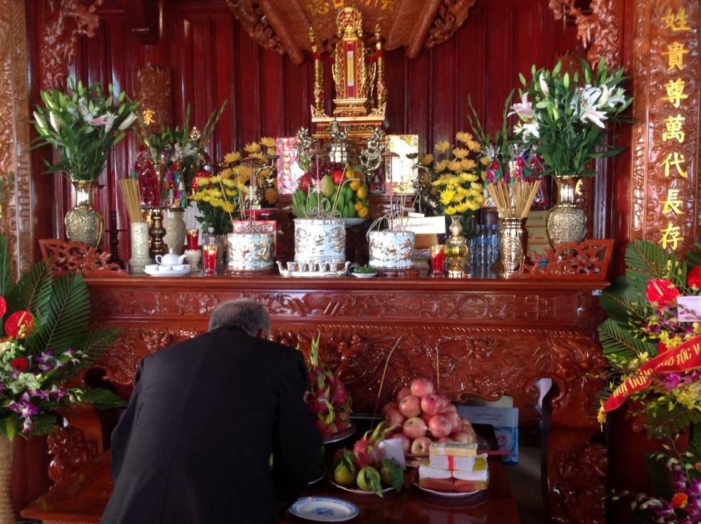 Ý nghĩa sâu sắc của tín ngưỡng thờ cúng tổ tiên của người Việt Nam 